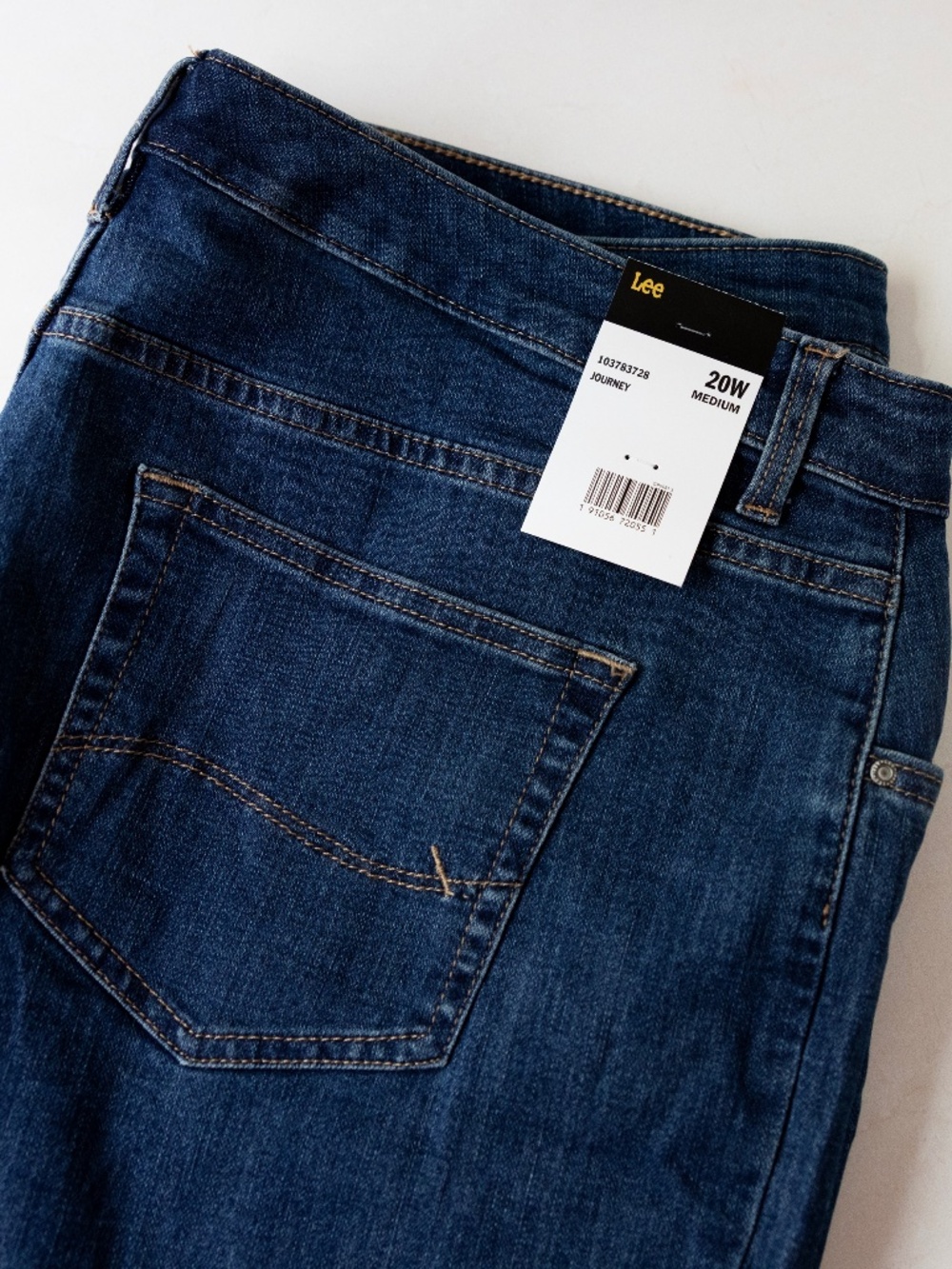 Lee 20W women's denim relaxed fit mid rise shorts new NWT
